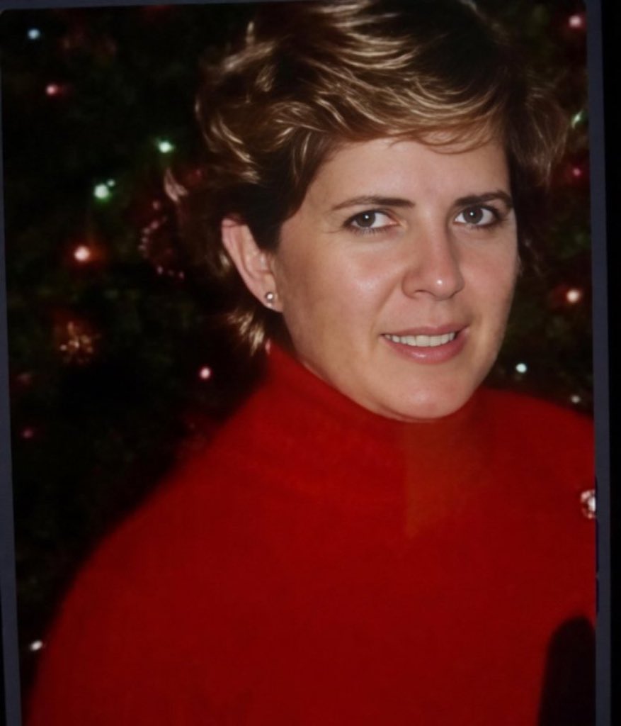 S E    B U S C A !

Ella es Erika Herrera, está prófuga por el asesinato a sangre fría de Carolina Flores

Que no se pueda esconder vamos a hacerla viral!