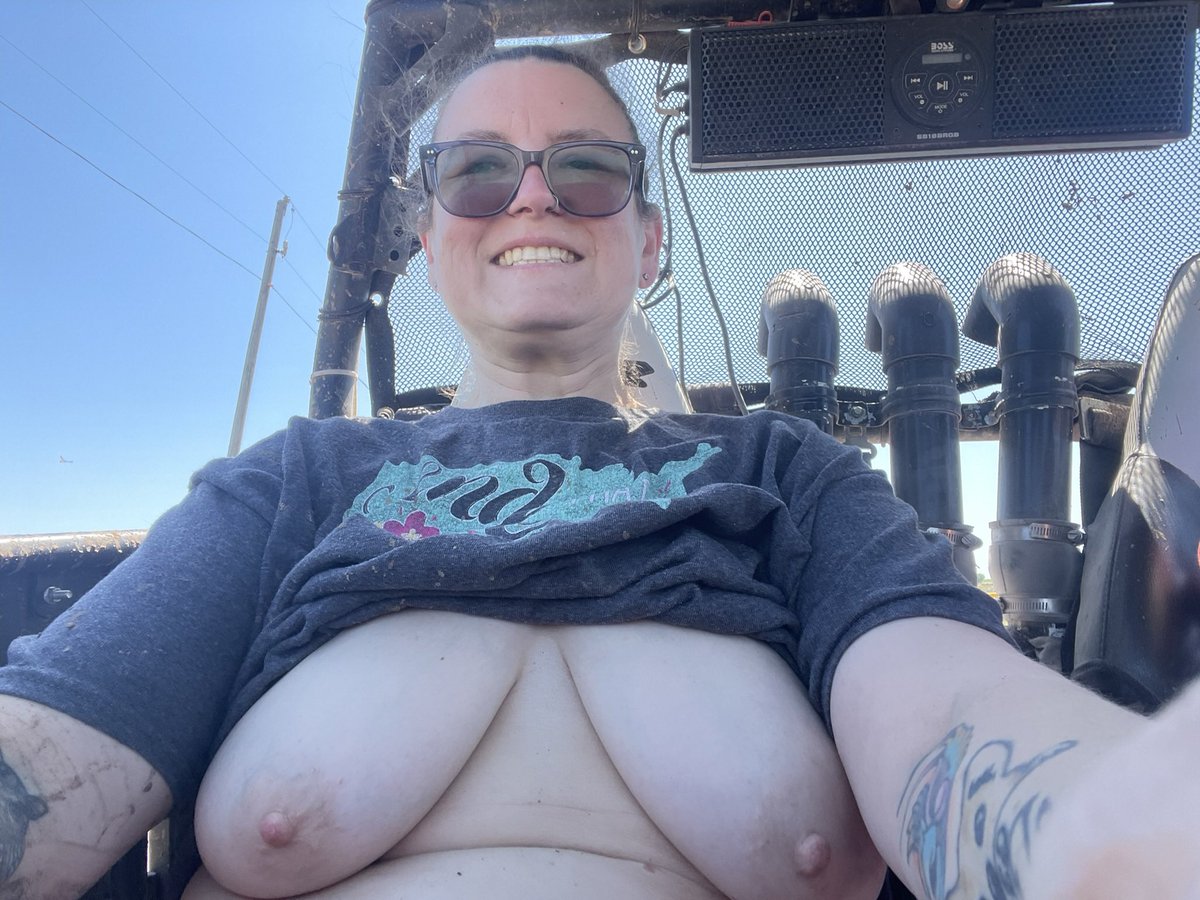 Elizabeth139076's tweet photo. Looking for LADIES for some local collabs…..come say hi 💕😘💋
#Oklahoma #collabs #bisexual #nsfw #sexy https://t.co/bbvLeJ1CQ5