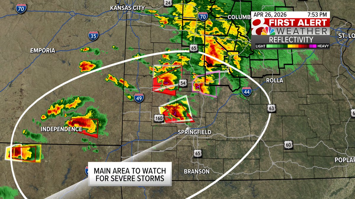 KOMUMatt's tweet image. 7:53PM Sunday: The main area to watch for severe weather this evening remains south of Hwy 50. Southwest Missouri has several ongoing severe weather and tornado warnings. Farther north, most of Mid-Missouri has a much lower chance of a severe storms. #MidMoWx #MidMo #MoWx