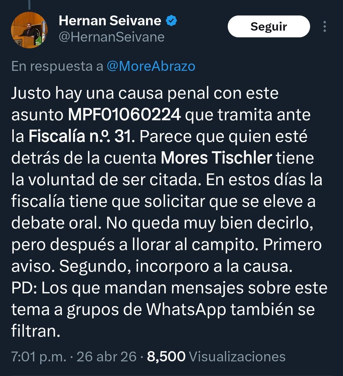 El viernes hubo una reunión con Tronco y Lilia por las quejas de que Pareja denunció tuiteros por putearlo.

48 horas después el abogado de Lilia amenaza a una menor de edad con una causa penal por insultar a Lilia.
