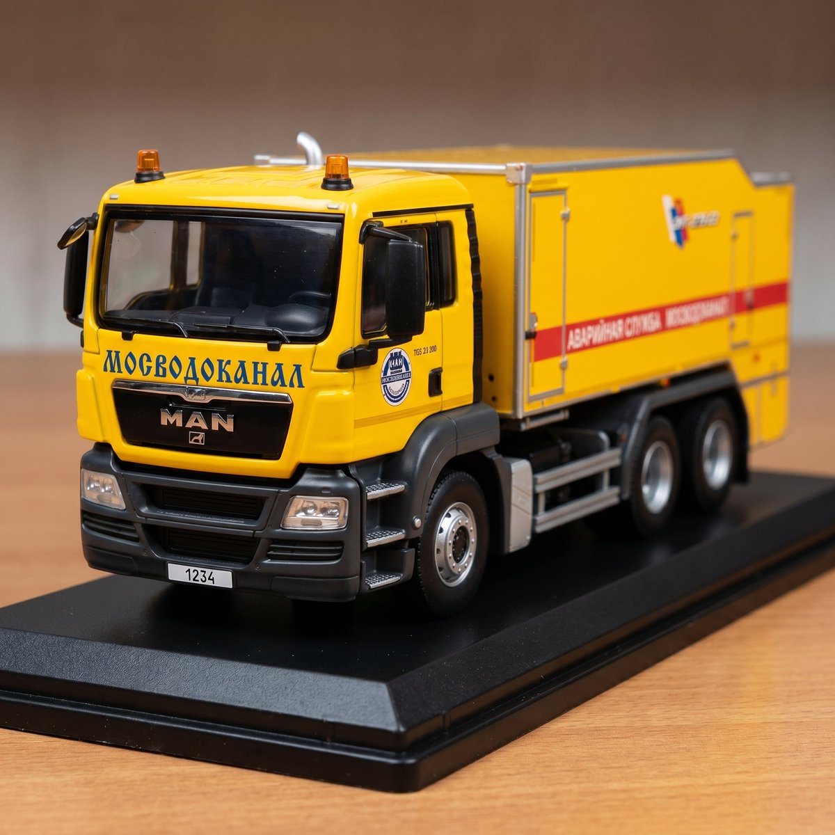 real2minigarage's tweet image. Real → Mini
MAN TGS 33.360 Mosvodokanal emergency service truck 🚓 ロシア・モスводоканал MAN TGS 33.360 緊急対応作業車 をミニチュア化 #miniature #scalemodel #truck #MAN #TGS #Russia #Mosvodokanal #RealToMini