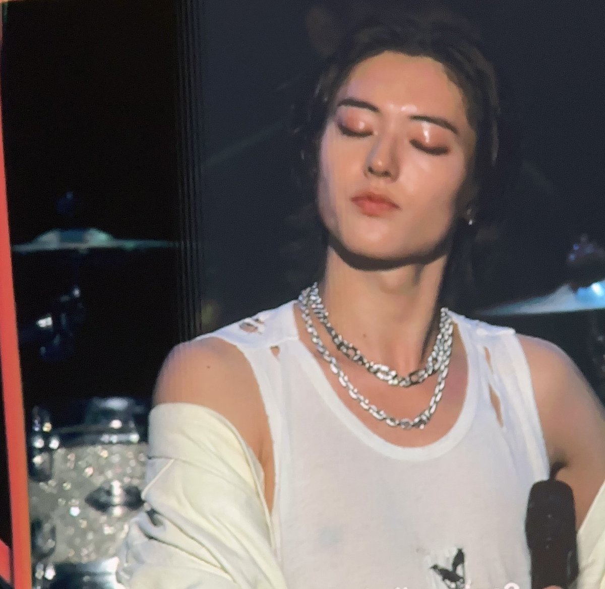 er⭑🦋๋࣭😔 tweet media