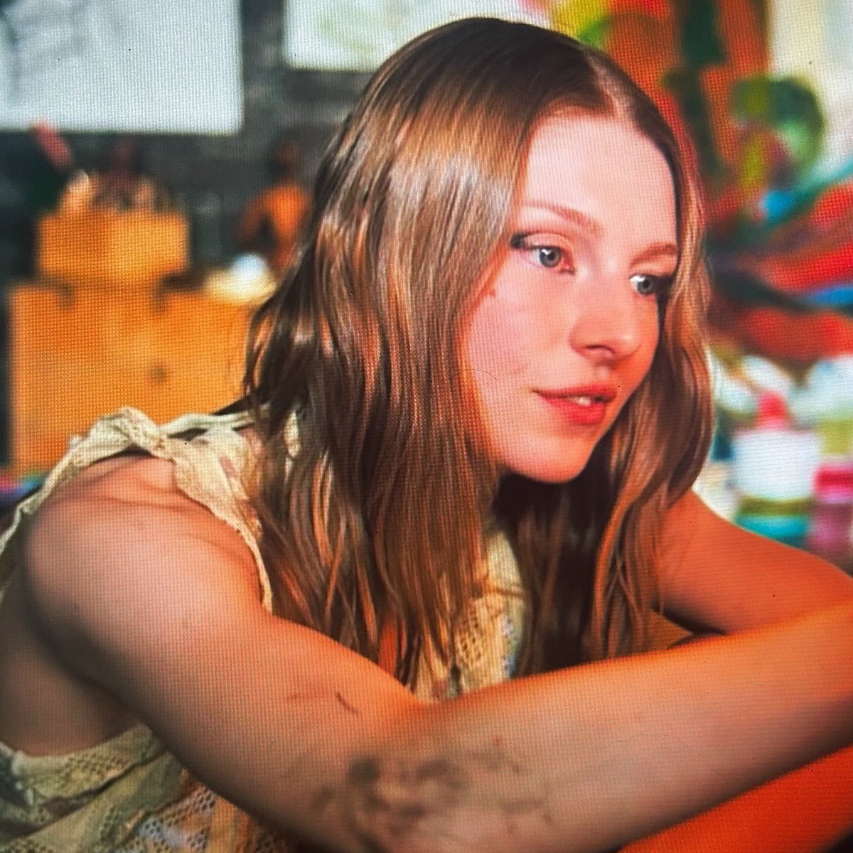 h ⋆˚࿔ tweet media