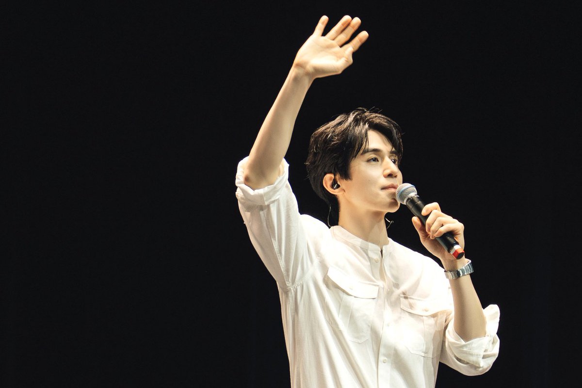 [#PHOTO]
[이동욱] LEEDONGWOOK 2025-2026 FANMEETING TOUR [MY SWEET HOME] 비하인드
💌 blog.naver.com/kkbyss/2242662…

#이동욱 #LeeDongWook
#FanmeetingTour #MySweetHome