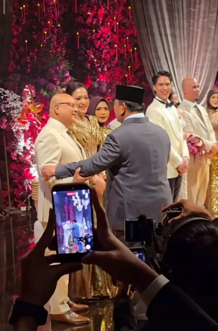 Lambe Saham tweet media