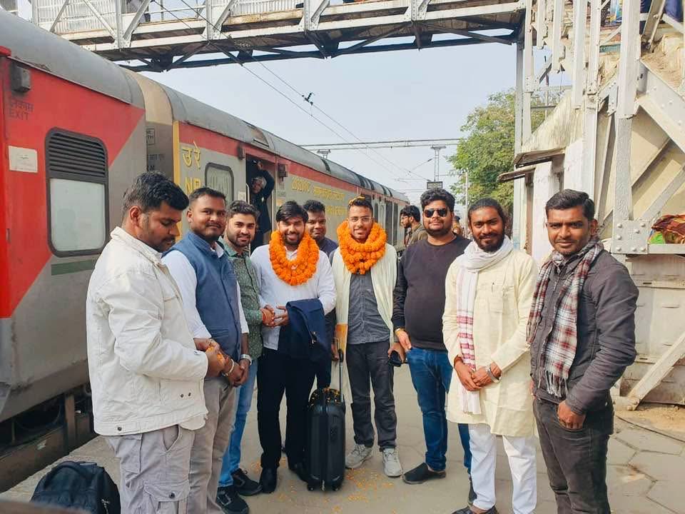 Natraj_Yog's tweet photo. बोलने के आजादी गैंग वाले अब कहां मर गए, गोवा पुलिस द्वारा गौतम खट्टर जी पर केस कर गिरफ्तार करना अत्यंत ही निंदनीयकृत है।

एक दिन जीत अवश्य होगी ✊🏻 इंक़लाब जिंदाबाद 
@GautamKhattar https://t.co/PIP8U0JtCK