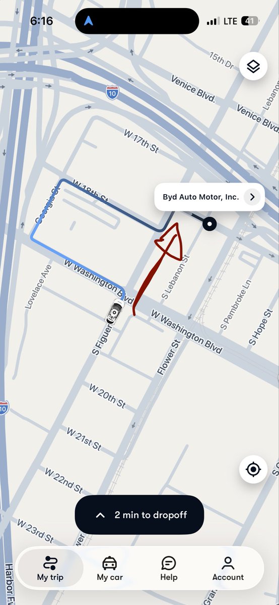 _Miggles's tweet photo. WTF @Waymo !? Just go straight! https://t.co/doViiH3LCh