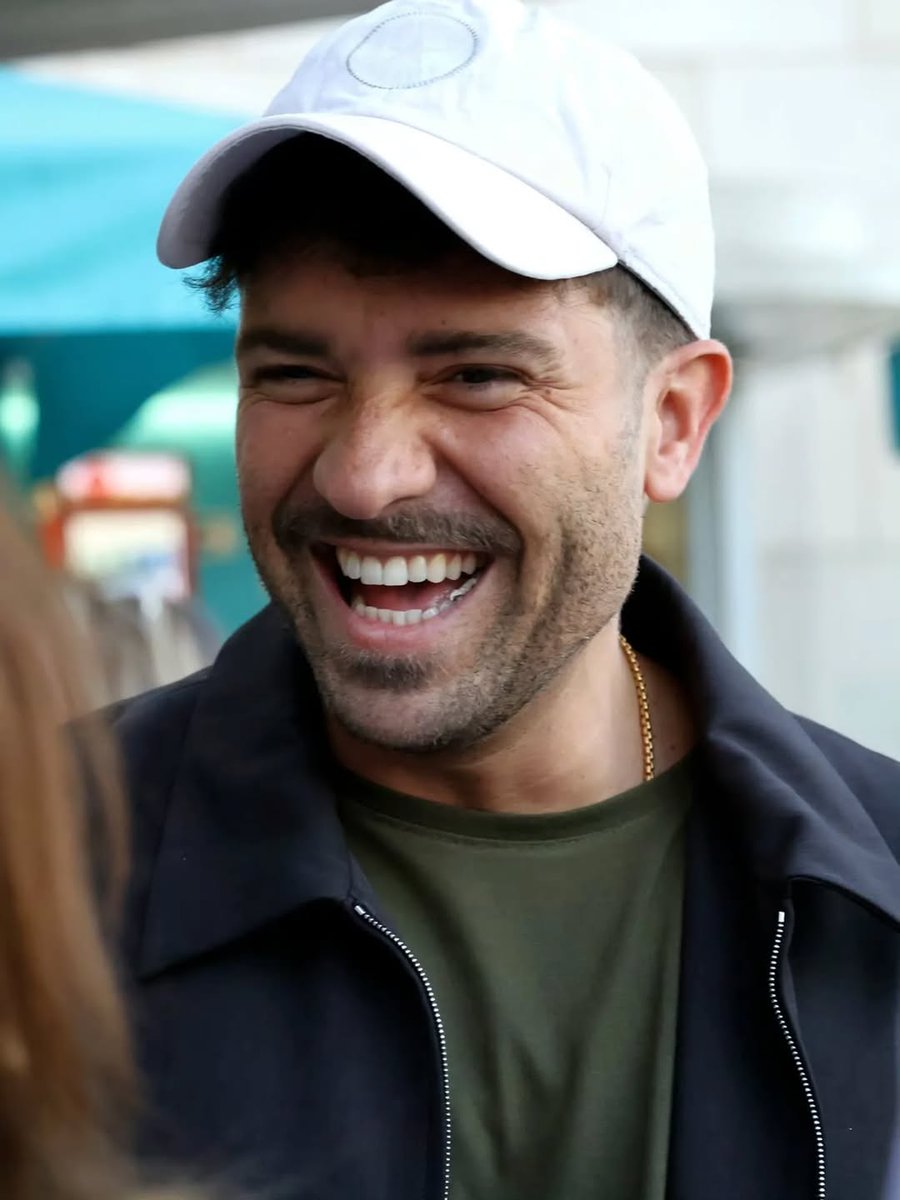 alboran_uruguay's tweet image. #Repost @cathcarvalhophotography 
——
Chegada do Pablo Alborán a Lisboa para o seu concerto no Meo Arena 😍🇵🇹

#pabloalborán @pabloalboran 2