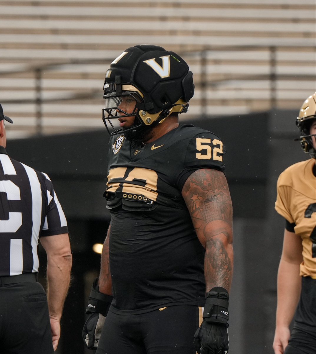 KevoWesley52's tweet photo. Turning 24 x Last Spring🏈🏁 https://t.co/jH9daeW0Uz