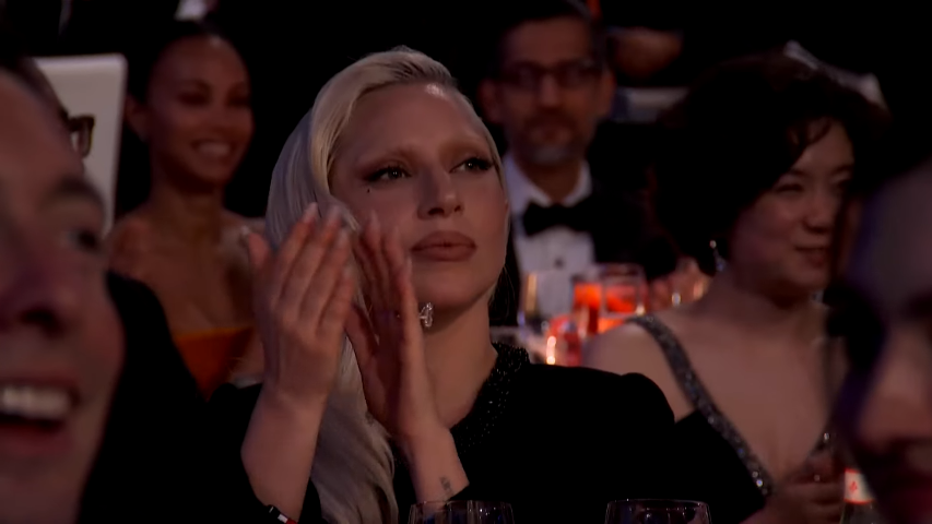 RDT Lady Gaga tweet media