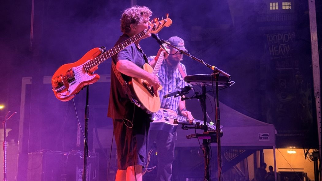 wmnf's tweet image. A night Tampa Bay won’t forget 👀

Tropical Heatwave lit up the Cuban Club in Ybor City with live music across multiple stages, DJs, art, and a community coming together through sound, culture, and pure energy. 

Read more below 👇

#WMNF #TropicalHeatwave #THW #YborCity