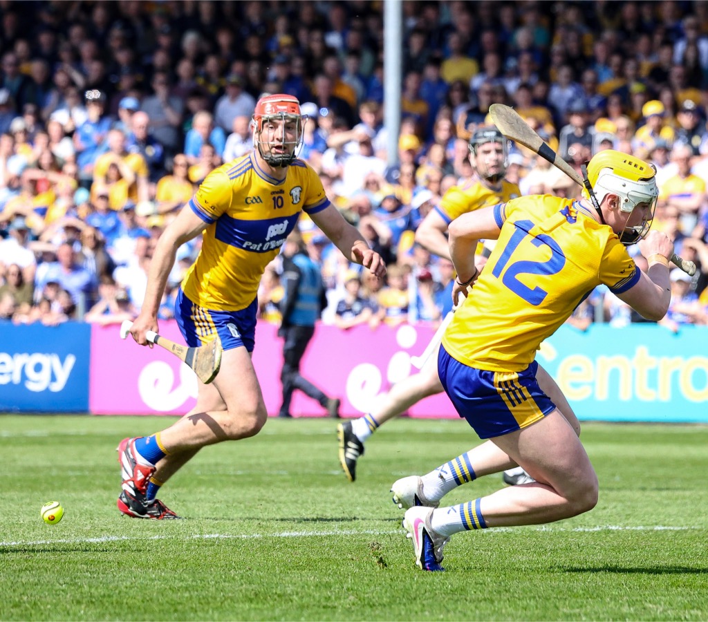 ClareEcho's tweet image. PLAYER RATINGS: Old reliables lead the way in attack for Clare hurlers clareecho.ie/player-ratings… #GAA | @BrennanEoin