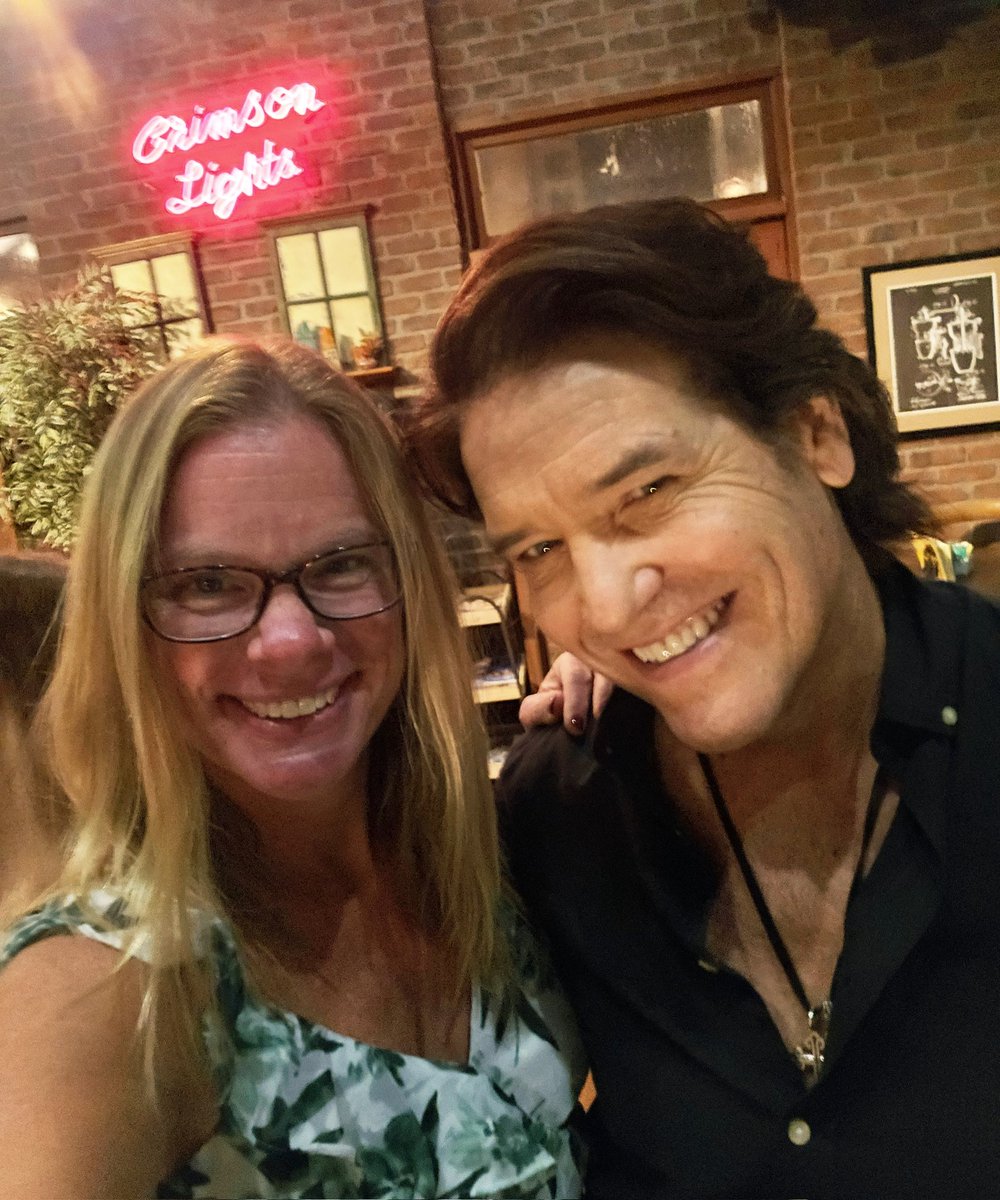 bestj5's tweet photo. Happy Birthday shoutout to the one &amp; only @michaeldamian1 ! Such an amazingly kind, humorous, and over all super awesome guy! 😘 Meeting you and @LauraleeB4real in August was an absolute dream come true and I will forever cherish it! Truly hope you're having a fabulous day!🤘🥳🐑 https://t.co/9tRpxWuydS