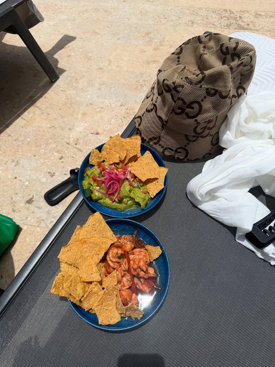 Rex 🧩 | Brand Designer and SMM tweet media