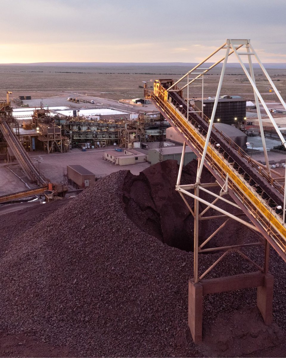 bhp's tweet image. Carrapateena in South Australia has officially produced 1 million tonnes of copper concentrate since production began in December 2019, reinforcing the strength of BHP’s copper portfolio as global demand for copper continues to rise.

bhp.co/Sw

#Copper #Growth #BHP
