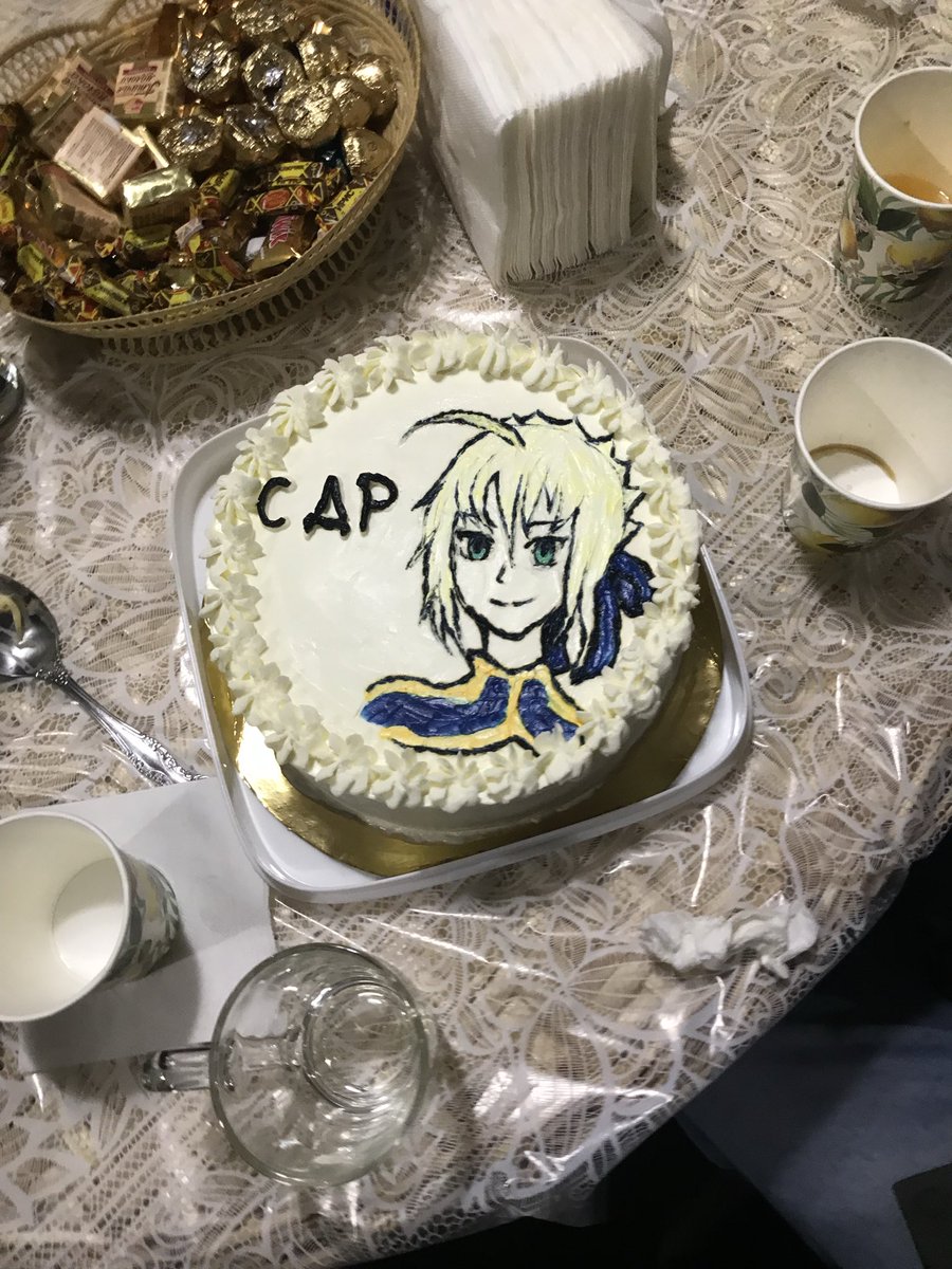 Ну все, с днем рождения меня! Вот такой у меня торт был в 2024 году 🥰