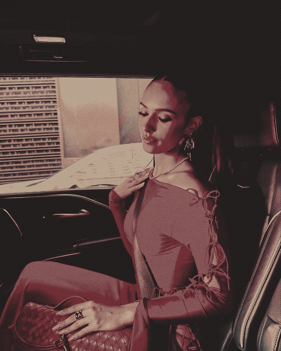 ᅠ ᅠ ᅠᅠ ᅠ ᅠ ᅠ ᅠ ╱╱ * 𝓵𝚞𝚌𝚛𝚎𝚣𝚒𝚊 ｡ tweet media