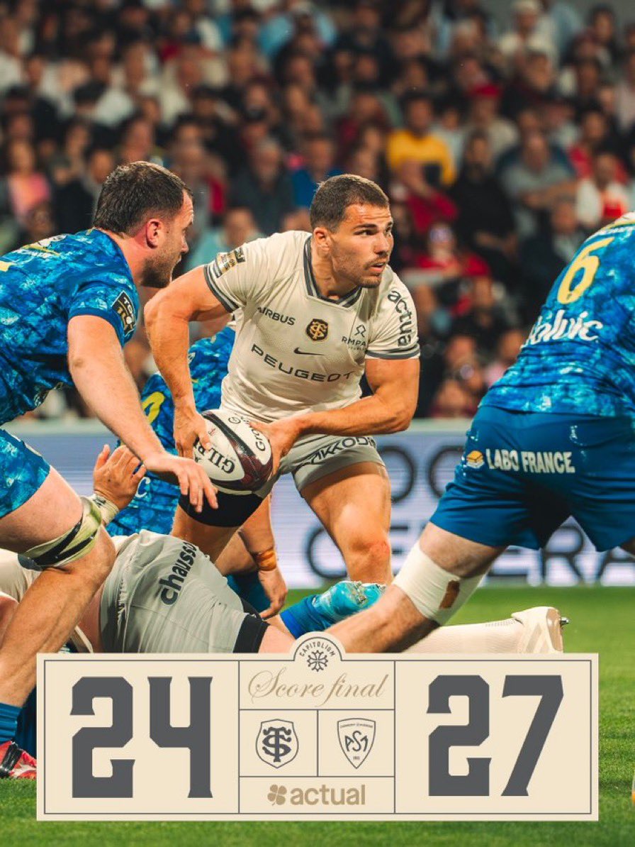 Janusport's tweet photo. Bluffants les Clermontois. 

La résilience pour pas sombrer après une entame cataclysmique, l’énergie pour rester au contact et finalement s’imposer. Toulouse a chié dans la colle, c’est sûr, mais quel match de l’ASM ! https://t.co/4ucozKyqBX