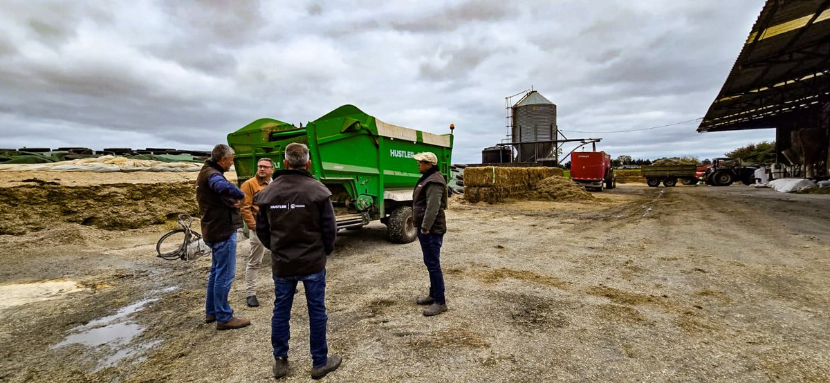 YOUR feedback matters.
That’s exactly why we’ve been boots-on-the-ground…
Jumping from farm to farm across Chile recently.
Talking directly to the real farmers themselves.🧑🏽‍🌾💪🏽