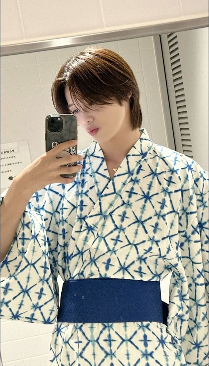 xxiqqr🧃 tweet media