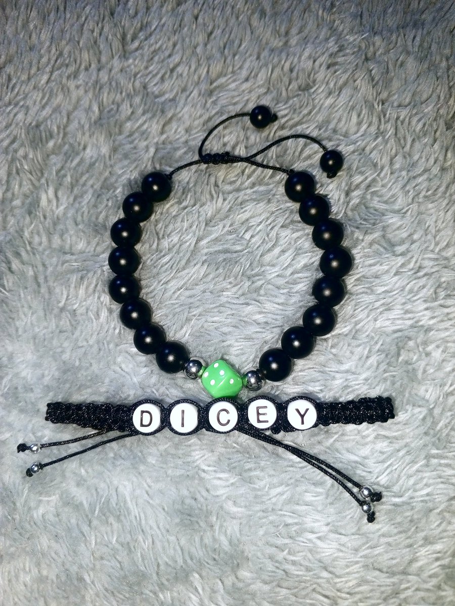 karla_Tech's tweet image. Sometimes, the perfect play starts with the right accessory. What do you think of this Dicey bracelet set?
✅ Handmade.
✅ Exclusive design.
Just one of my many sides when it comes to creating and designing .💚
I’m in love with how these turned out!
##Design #Creativity #Dicey