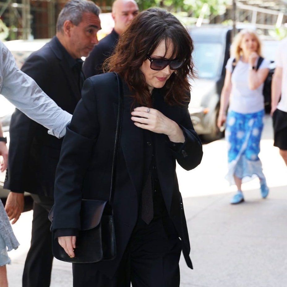 Winona Ryder Brasil tweet media