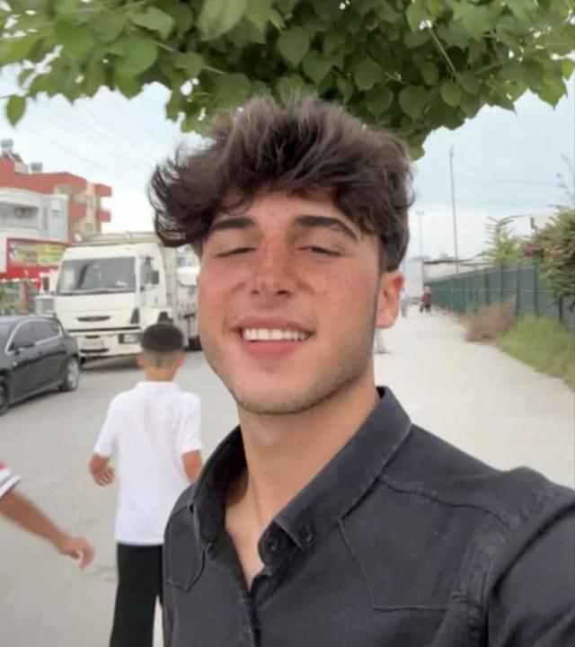 Beyza 🌺 tweet media