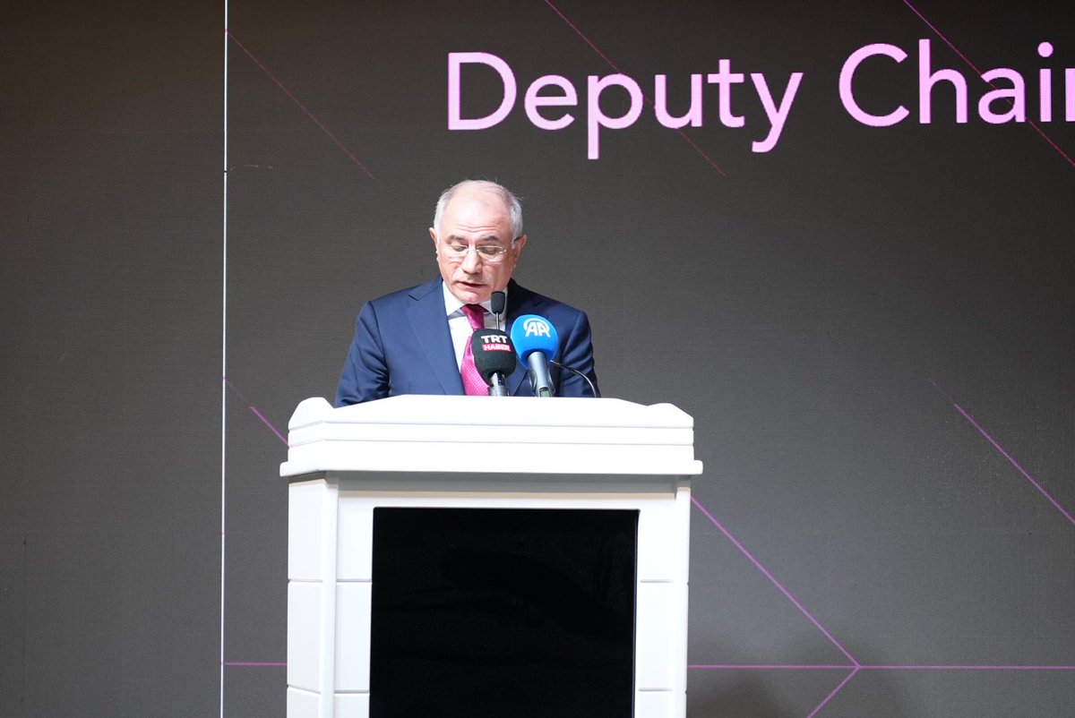 efkanala's tweet image. 📍Muslim Impact Forum, İstanbul

Today, we have spoken of the crisis of the global order. We have spoken of wars, injustice, inequality, and the failures of institutions that claim to defend humanity.
But speeches alone are not enough. Criticism alone is not enough.
It is we, who