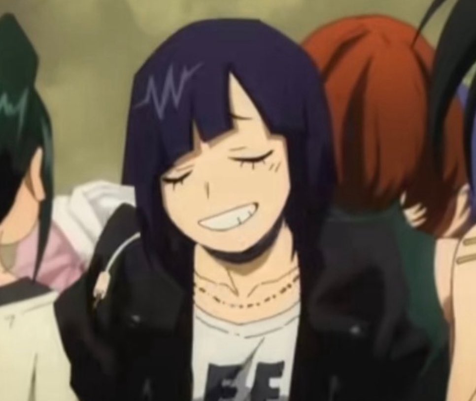 momojirou_daily's tweet photo. Her smile slowly getting bigger the closer she gets to momo oh I’m sure https://t.co/GBDmvjo1cv