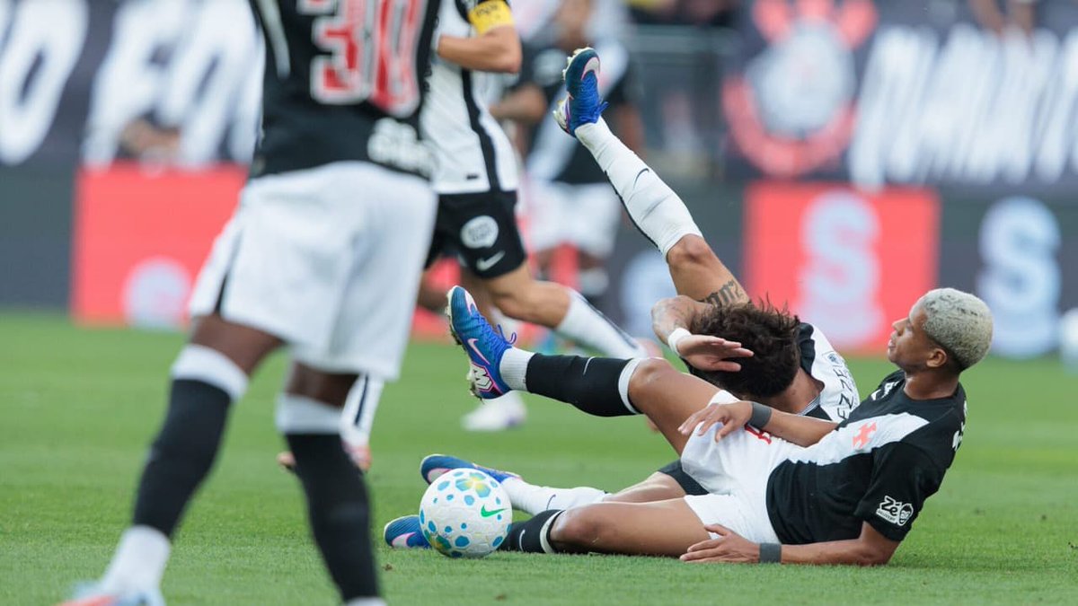 analisavasco tweet media