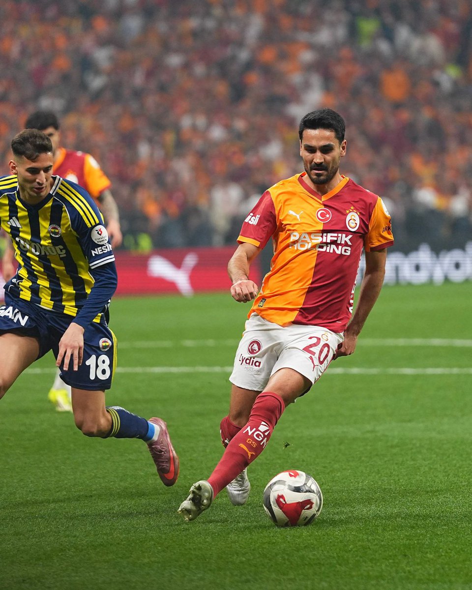 İstanbul bir saray, tek hakimi Galatasaray💛❤️