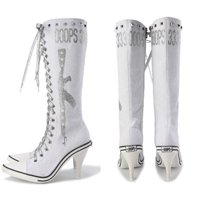 ⋆｡˚𝓚₊˚⊹𝜗❀𝜚 tweet media