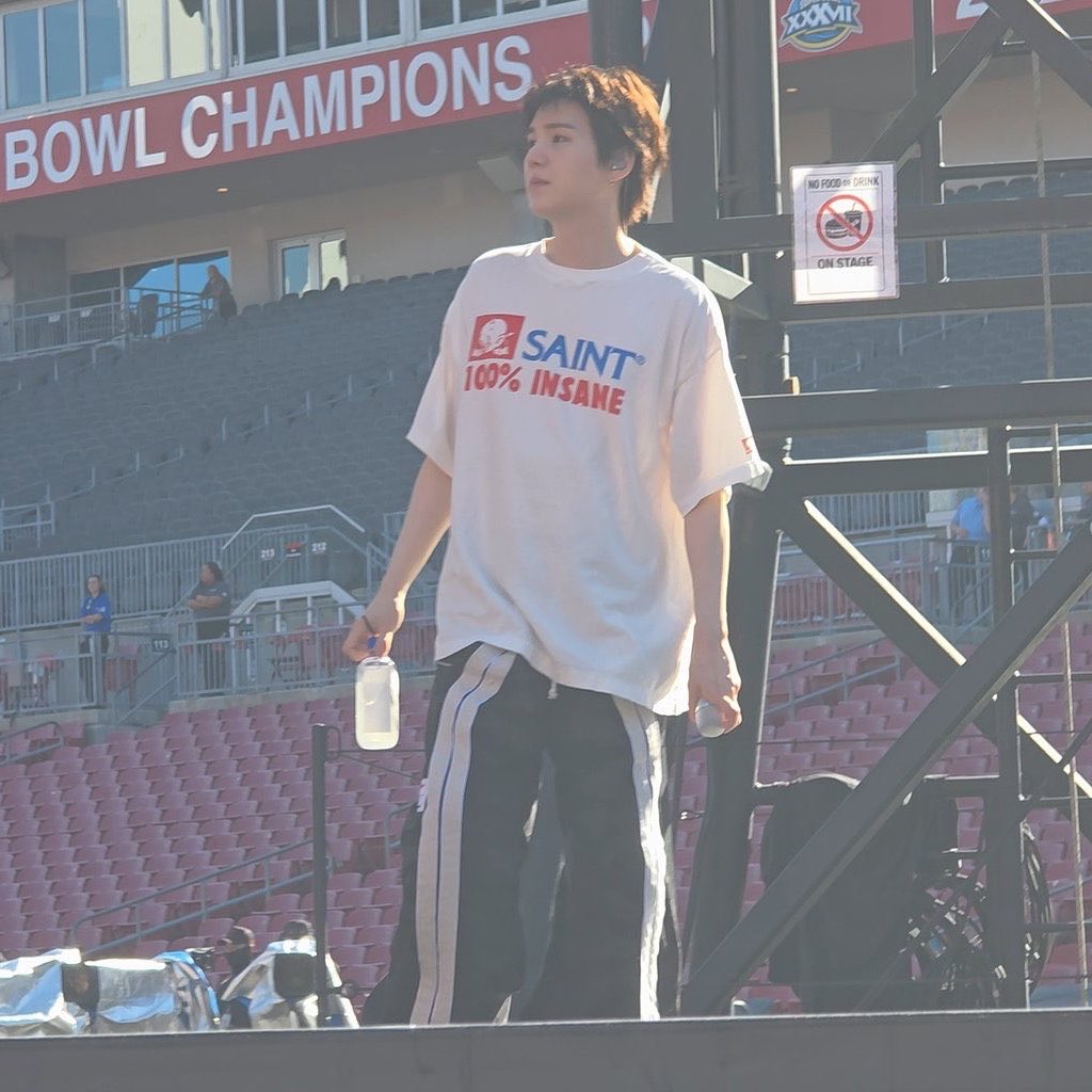 Update SUGA tweet media