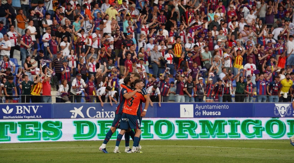 adri_mora8's tweet photo. Caeremos o no, pero que sea gastando todas las balas posibles. 

Hasta el último minuto de la última jornada.

📸 Fotón de Dani Vidal https://t.co/ssb7pk93aE