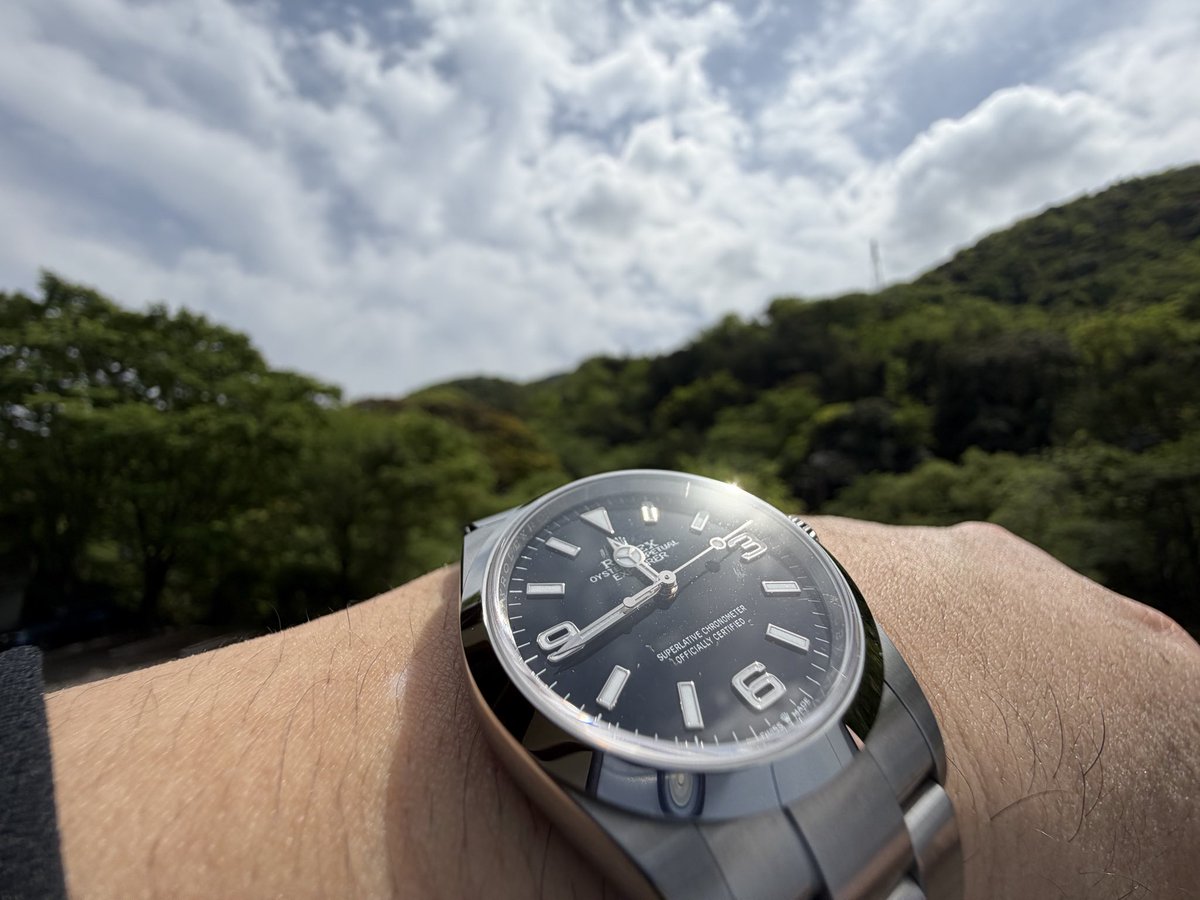 hitoowatch's tweet photo. ⛰️
#rolex #explore #ref124270
#hakone https://t.co/NRonzVvuT7