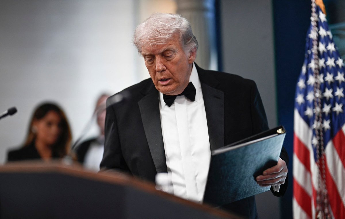 La horde de wokes déprimés criant au #fake, après la tentative d’assasinat du Président #Trump, sont les mêmes qui nous avaient affirmés que l’affaire #Epstein était un complot.
Tous spécialistes et journalistes France Info - Arte.  
La cohérence communiste !