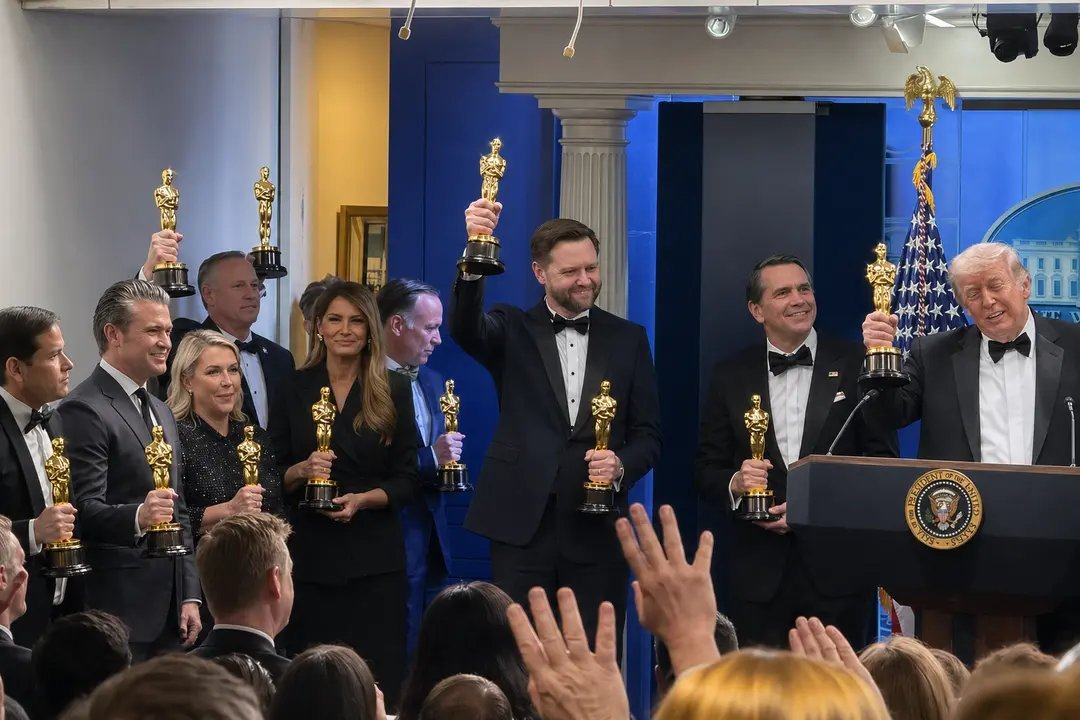 Hard to believe a man just tried to assassinate the president moments earlier 😕