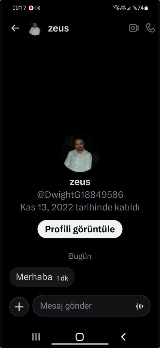 zeus tweet media