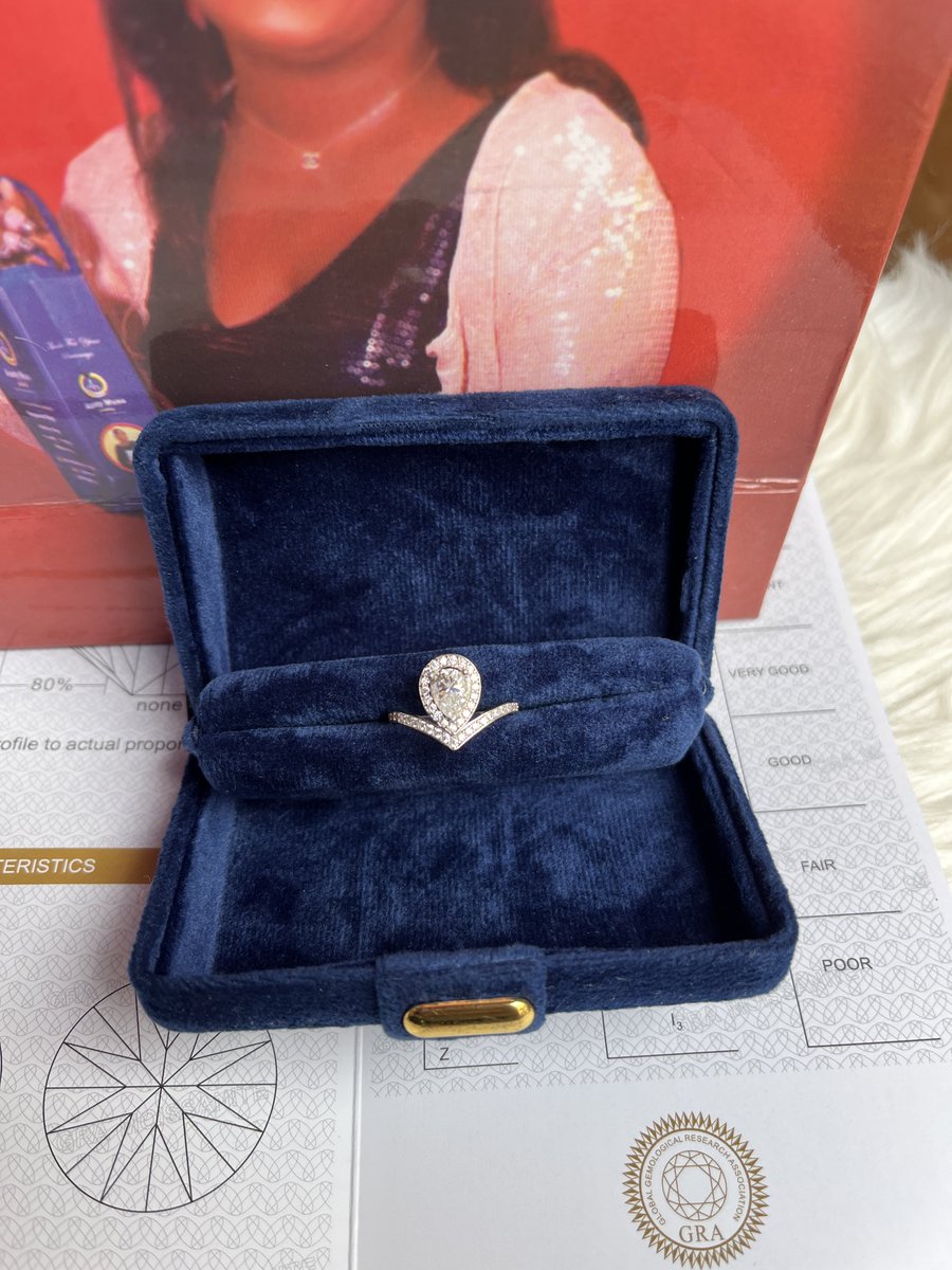 AUNTYMUSE tweet media