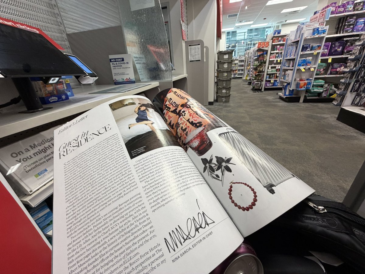 CapeFloy's tweet image. Kiss my (dumb bitch) a$$.
Help Standra-Everyday diaper Dukes. 
#tips #advice #campaign #silentinvestor #FOILFloy