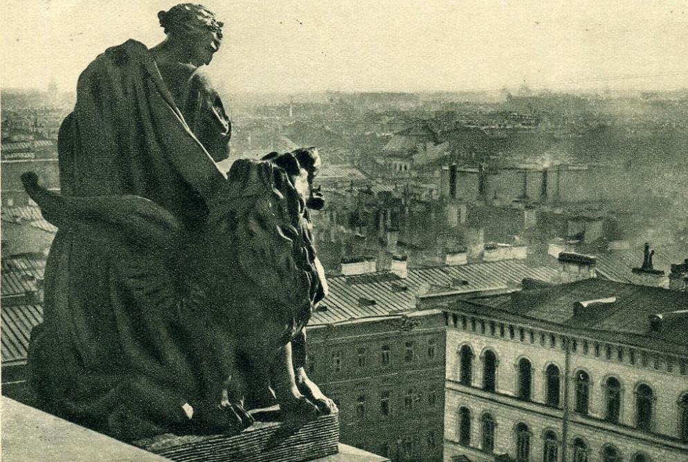 Wild_SPb's tweet photo. Города на снимках Владимира Преснякова

Он был Эрмитажным фотографом с 1926 по 1933 годы https://t.co/dVwpK6bU1S