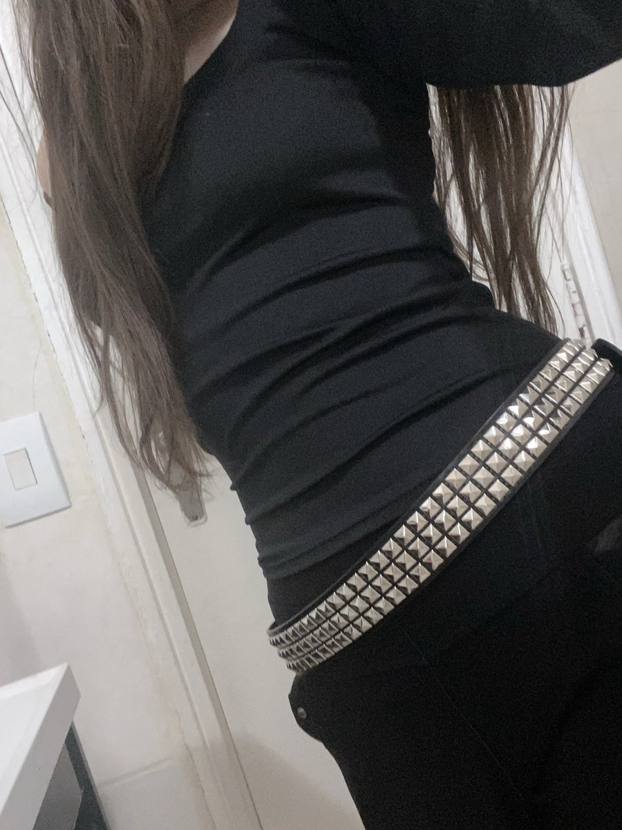 amora^^🩸 tweet media