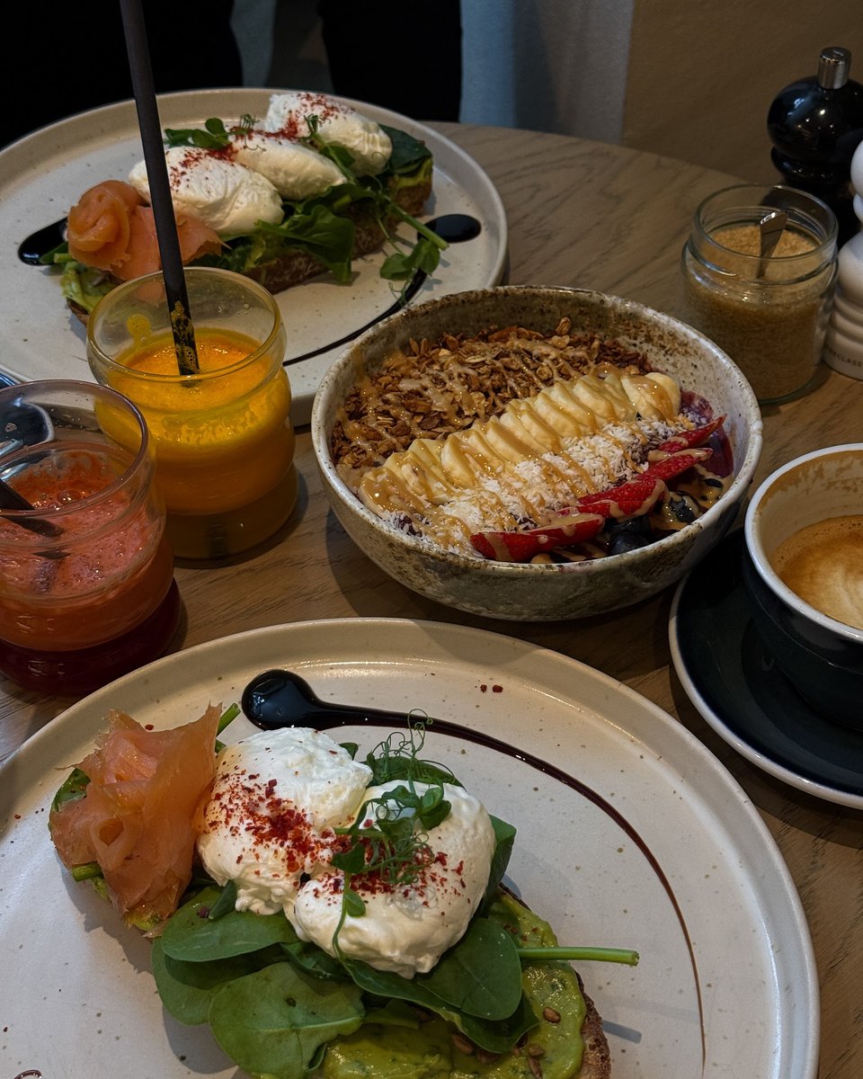 oliviaaareed's tweet photo. With colors and aromas intertwined, meals are not just a taste experience, but a ritual of life. https://t.co/I66pTZ5uOg