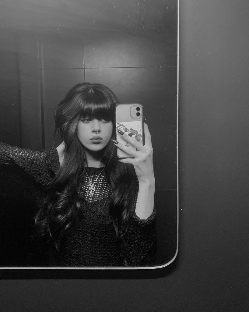 شادی tweet media