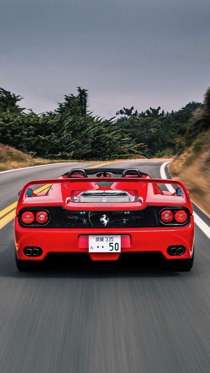 Retromania4ever's tweet image. ✅⬜🟥 1995 #Ferrari F50
Engine: 4.7-liter naturally aspirated V12.
Performance: Produces 520 hp (382 kW).
(Only 349 examples were built)