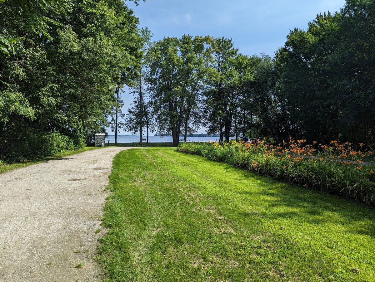 EverydayParks's tweet photo. North Hero State Park
North Hero, Vermont
4.2/5 stars (59 ratings)
https://t.co/KPiRiSMC69 https://t.co/XamObtISTM