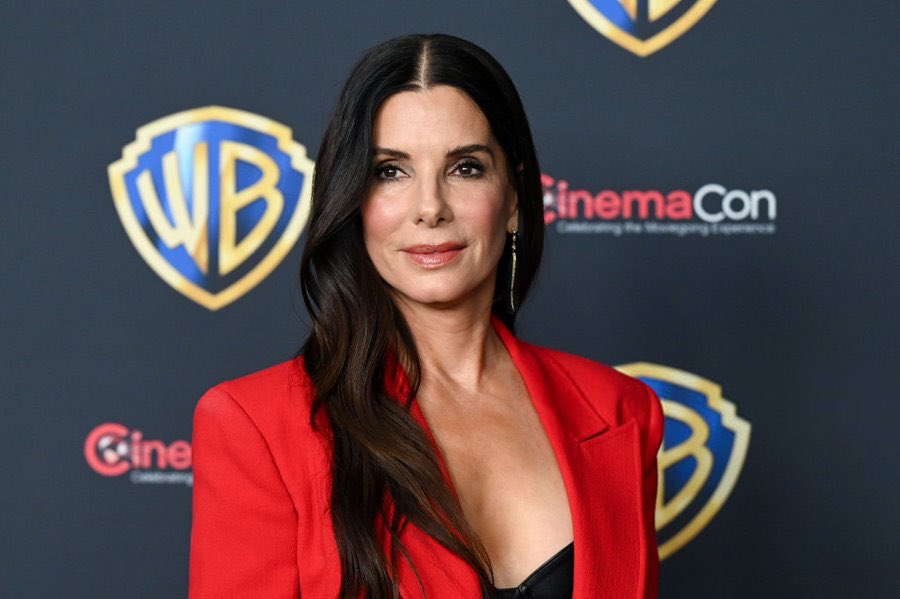 Sandrabullo0k's tweet image. I might reply… if you say the right thing 😌😘🎁❤️

#hollywoodmovie #ViralWatch #sandrabullock