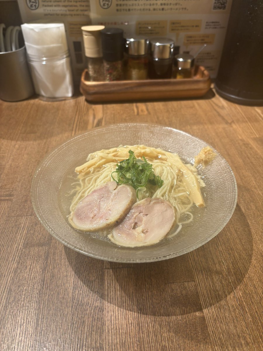 THANK26798562's tweet image. おはようございます☀

4/27（月）

11:00〜16:00
17:00〜20:00

週のはじまりですね。
本日も丁寧に仕込んでお待ちしております🍜

#鎌倉小町
#鎌倉ラーメン
#vegan