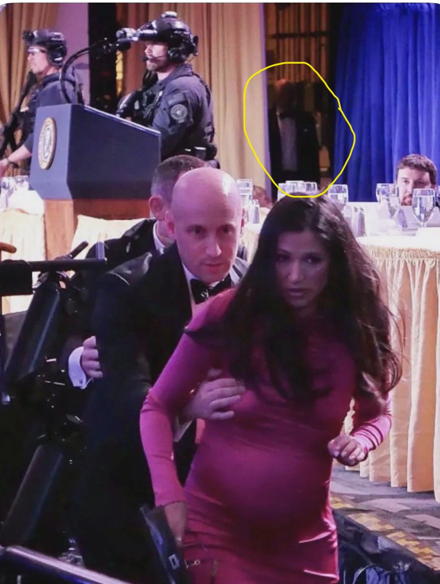 person woman man camera we’re FUCKED tweet media