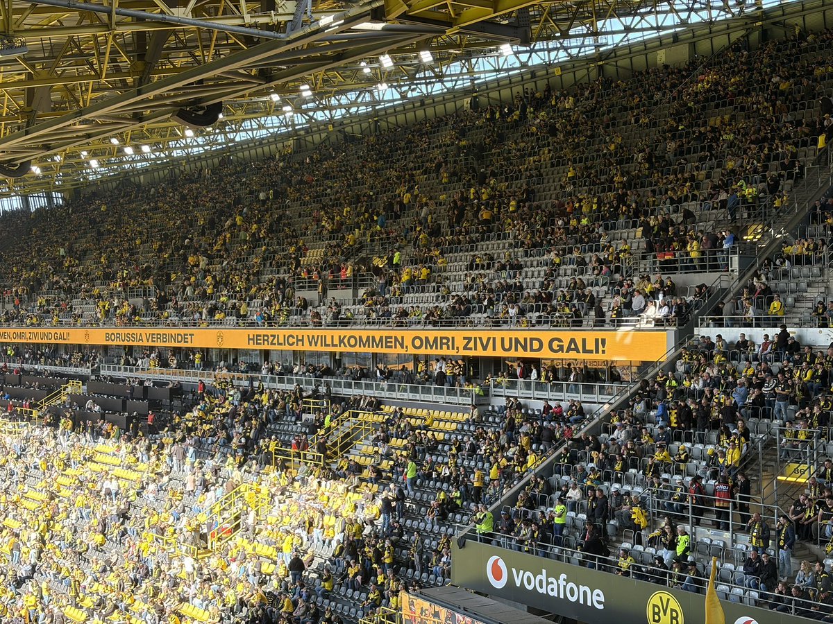 Antifa_Ultras tweet media